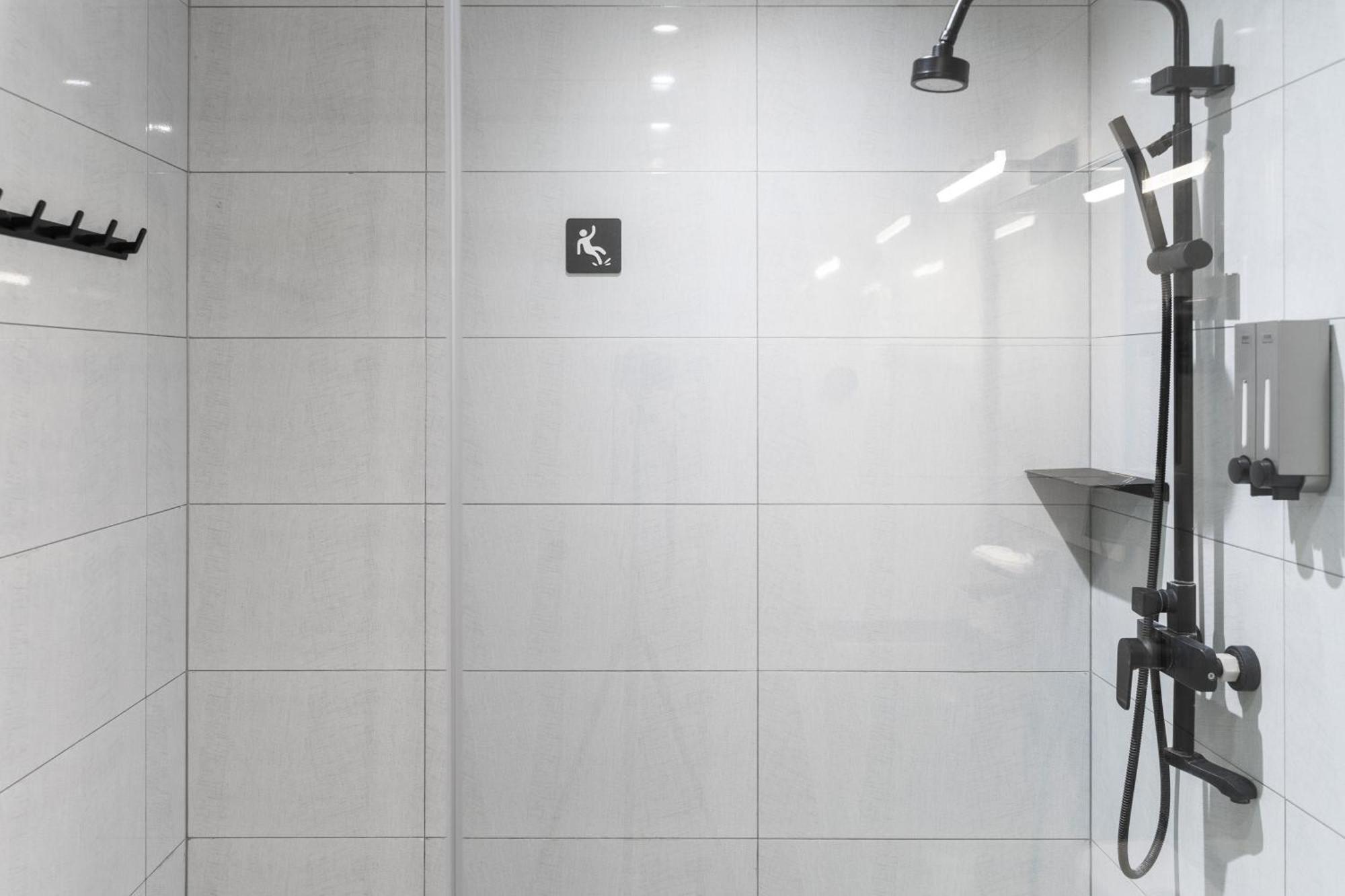 Sifang Space Hostel Xi'An - Xi'An Tiyuchang Metro Station Line2 외부 사진